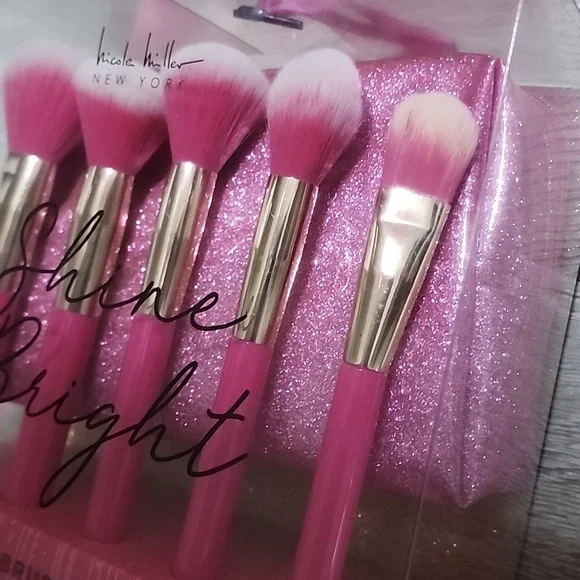 Make Up Brushes With Makeup Bag|Travel Bag Combo Pink - Picture 10 of 12